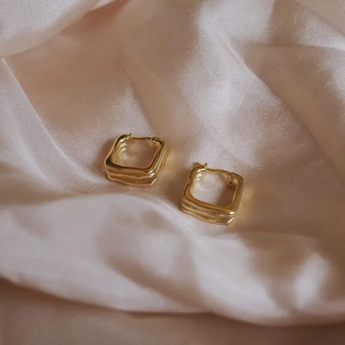 Women Este X Daisy Goddess Daisy London Jewellery Este Lalonde Sisterhood Hoop Earrings 18Ct Gold Plate