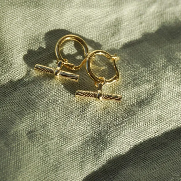 Women Este X Daisy Original Daisy London Jewellery Este Lalonde T Bar Charm Earrings 18Ct Gold Plate