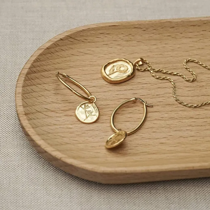 Women Flower Necklaces Daisy London Jewellery Sunflower Necklace 18Ct Gold Plate