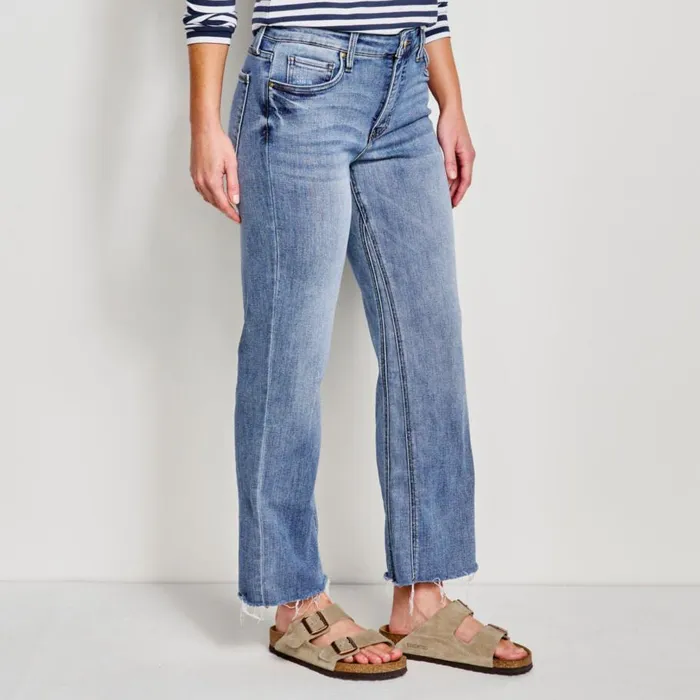 Women Kut From The Klothreg Kelsey Cropped Flare Jeans Light Indigo Hirise Orvis Pants