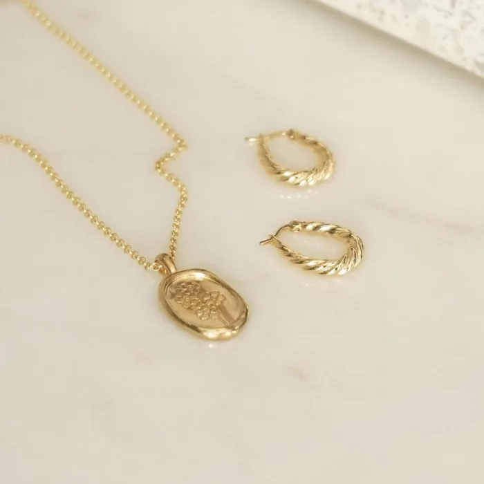 Women Pendant Necklaces Daisy London Jewellery Forget Me Not Necklace Flower 18Ct Gold Plate