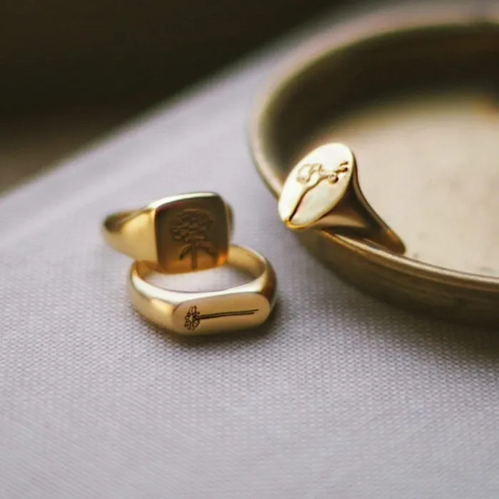 Women Signet Rings Daisy London Jewellery Single Daisy Signet Ring 18ct Gold Plate