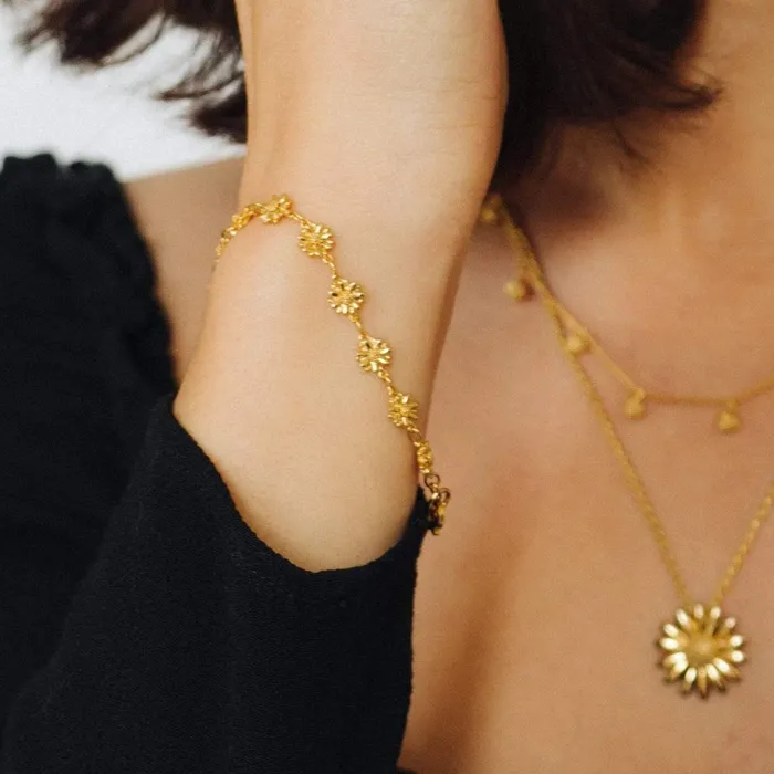 Women Stacking Bracelets Daisy London Jewellery Sixteen Bellis Daisy Chain Bracelet 18ct Gold Plate