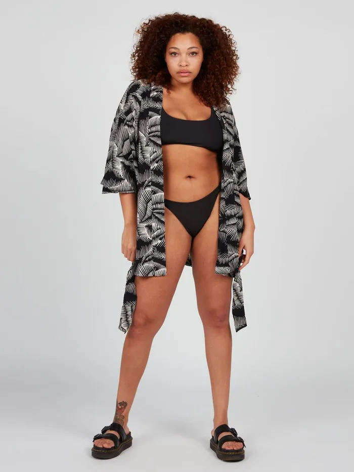 Womens Cover Ups Volcom Wanna Have Sun Robe 8211 Black White