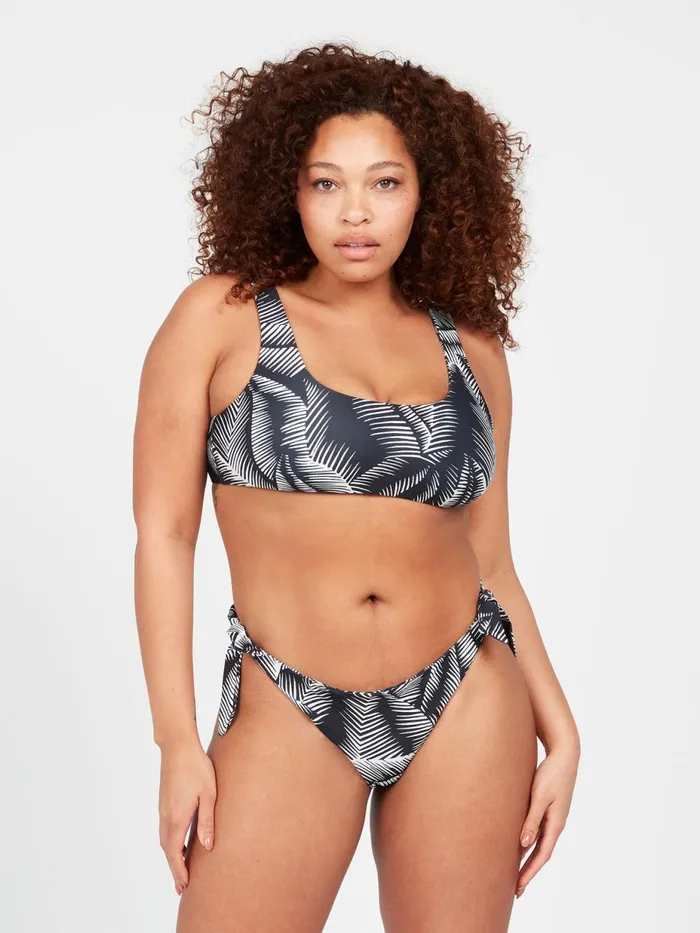 Womens EcoTrue Swim Volcom Stay Or Leaf Scoop Plus Size Bikini Top 8211 Black