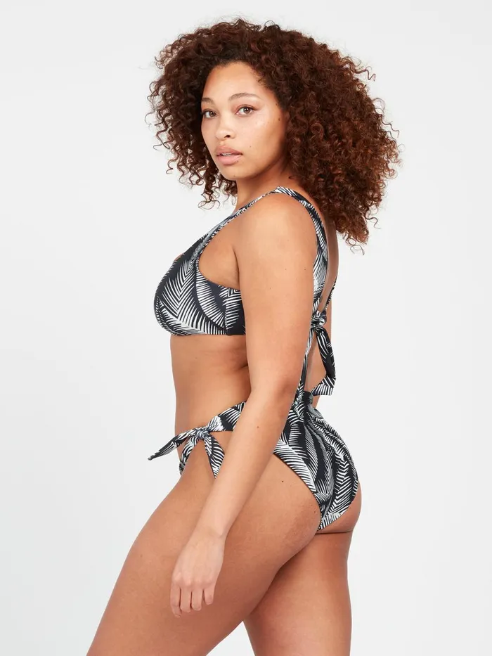 Womens EcoTrue Swim Volcom Stay Or Leaf Tie Side Hipster Plus Size Bikini Bottom 8211 Black Womens EcoTrue Swim Volcom Stay Or Leaf Tie Side Hipster Plus Size Bikini Bottom 8211 Black