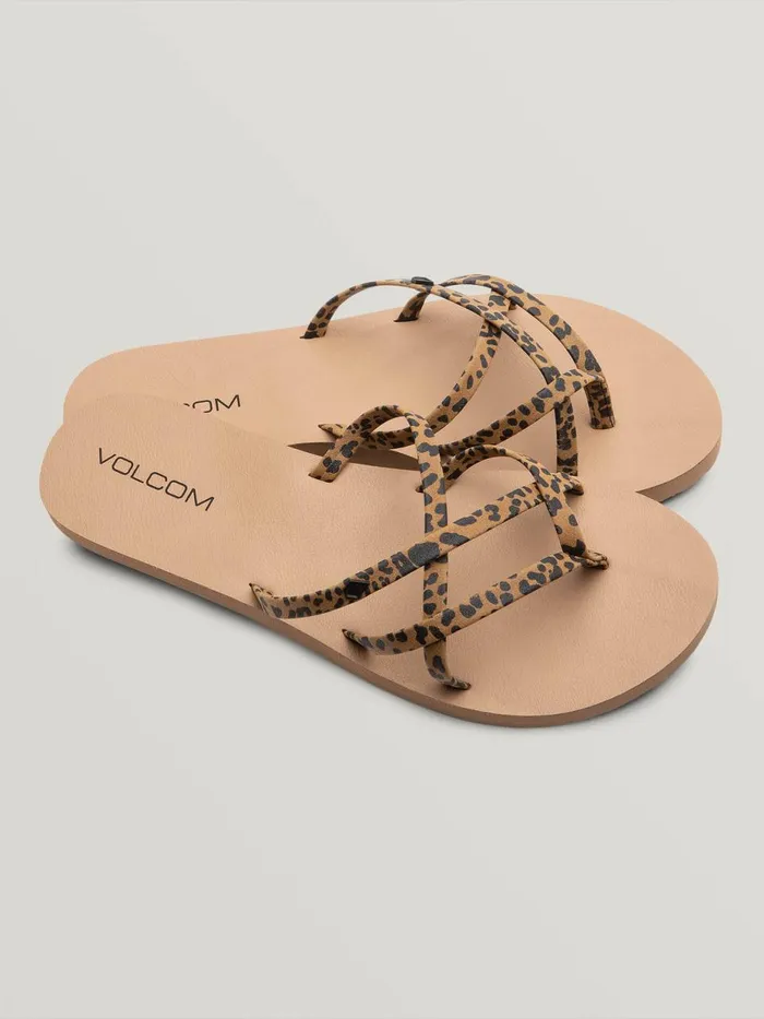 Womens Sandals Volcom New School II Sandal 8211 Cheetah