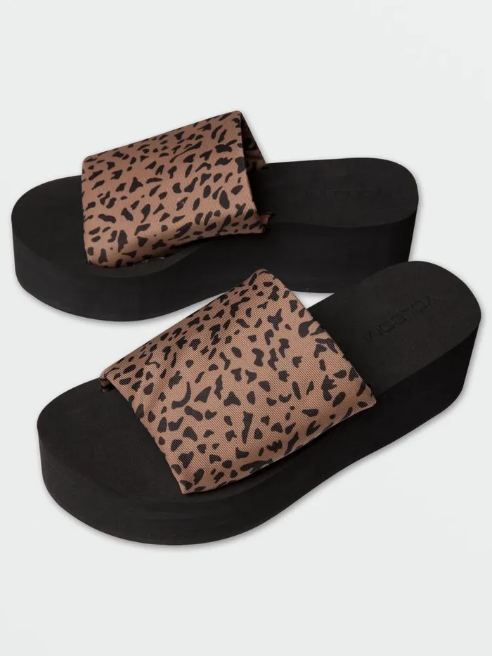 Womens Sandals Volcom Simple HiScraper Sandal 8211 Animal Print