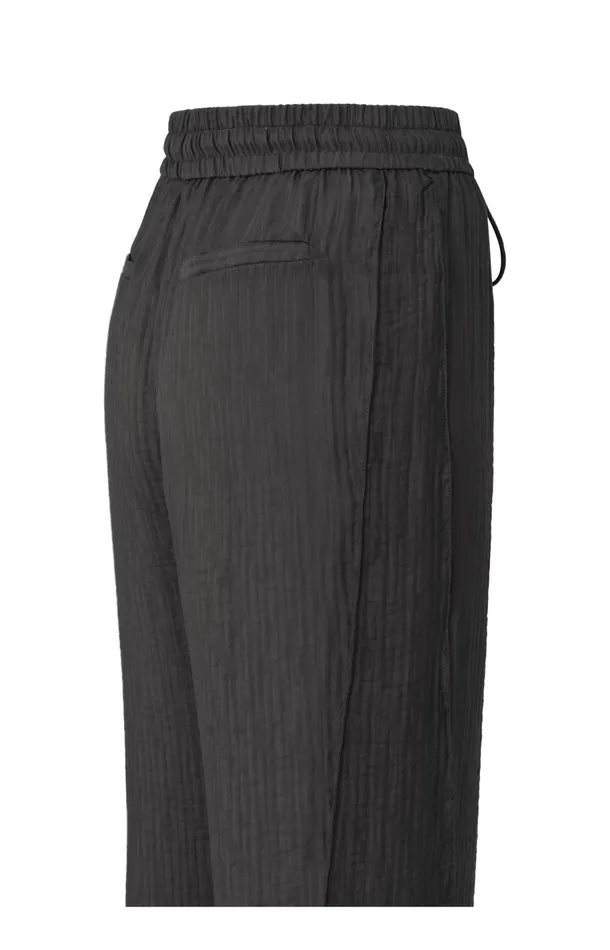 Woven Wide Leg Trousers With Drawstring In Airy Fit Licorice Black Women YAYA Trousers Woven Wide Leg Trousers With Drawstring In Airy Fit Licorice Black Women YAYA Trousers